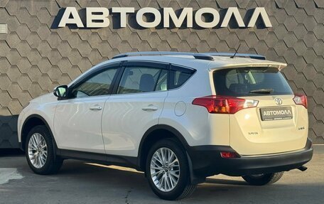 Toyota RAV4, 2014 год, 1 550 000 рублей, 6 фотография