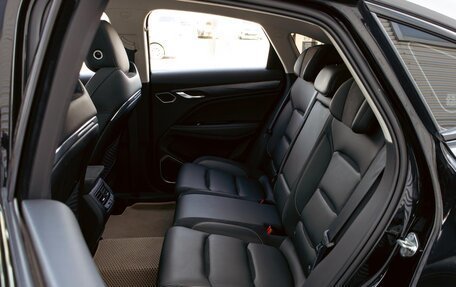 Geely Tugella FY11, 2022 год, 1 875 000 рублей, 16 фотография