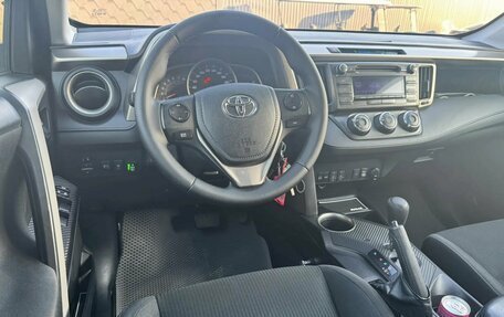 Toyota RAV4, 2014 год, 1 550 000 рублей, 9 фотография