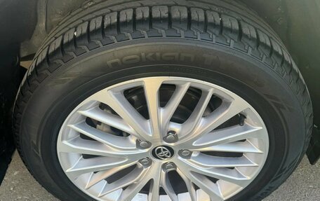 Toyota RAV4, 2014 год, 1 550 000 рублей, 24 фотография