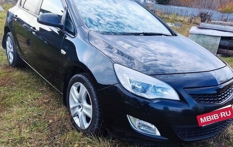 Opel Astra J, 2011 год, 780 000 рублей, 6 фотография