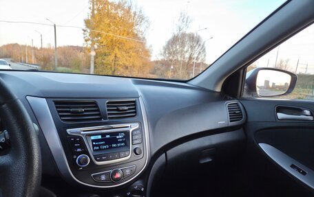 Hyundai Solaris II рестайлинг, 2014 год, 735 000 рублей, 12 фотография