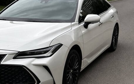 Toyota Avalon, 2022 год, 3 200 000 рублей, 4 фотография