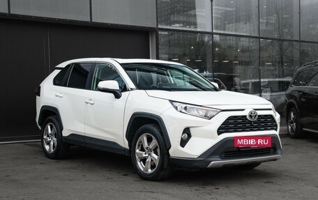 Toyota RAV4, 2020 год, 3 430 000 рублей, 3 фотография