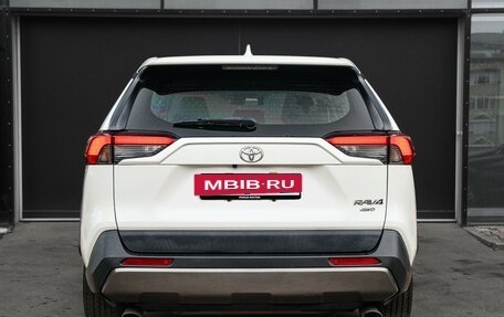 Toyota RAV4, 2020 год, 3 430 000 рублей, 5 фотография