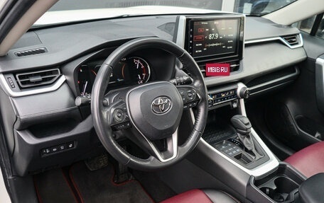 Toyota RAV4, 2020 год, 3 430 000 рублей, 12 фотография