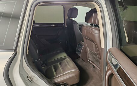 Volkswagen Touareg III, 2012 год, 1 939 000 рублей, 19 фотография
