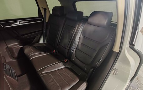 Volkswagen Touareg III, 2012 год, 1 939 000 рублей, 22 фотография