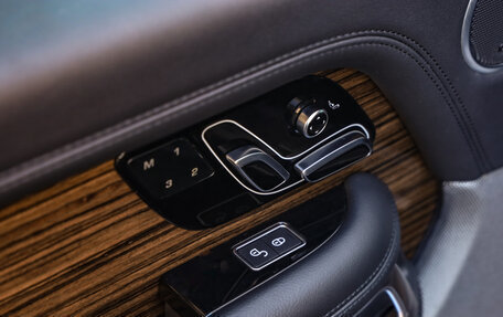 Land Rover Range Rover IV рестайлинг, 2018 год, 6 528 777 рублей, 30 фотография