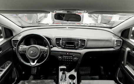 KIA Sportage IV рестайлинг, 2018 год, 2 299 000 рублей, 18 фотография