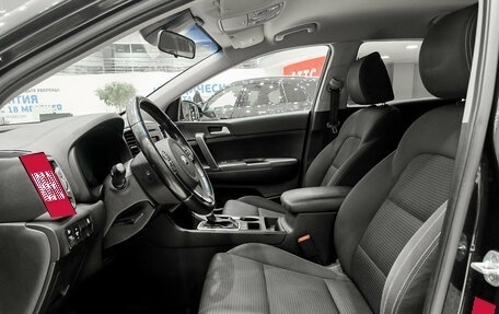 KIA Sportage IV рестайлинг, 2018 год, 2 299 000 рублей, 20 фотография