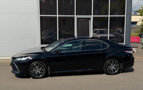 Toyota Camry, 2021 год, 3 300 000 рублей, 6 фотография