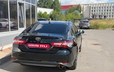 Toyota Camry, 2021 год, 3 300 000 рублей, 8 фотография