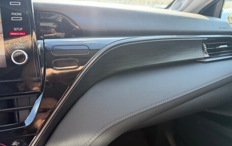 Toyota Camry, 2021 год, 3 300 000 рублей, 26 фотография