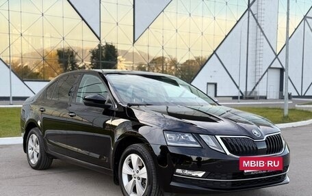 Skoda Octavia, 2017 год, 1 890 000 рублей, 3 фотография