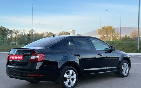 Skoda Octavia, 2017 год, 1 890 000 рублей, 10 фотография