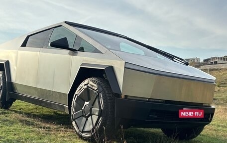 Tesla Cybertruck, 2024 год, 13 900 000 рублей, 3 фотография
