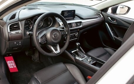Mazda 6, 2017 год, 1 545 000 рублей, 12 фотография