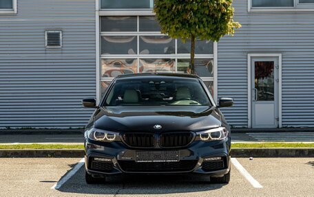 BMW 5 серия, 2019 год, 2 895 000 рублей, 2 фотография