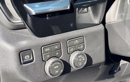 Chevrolet Silverado, 2025 год, 4 375 000 рублей, 18 фотография