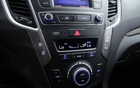 Hyundai Santa Fe III рестайлинг, 2018 год, 2 490 000 рублей, 14 фотография