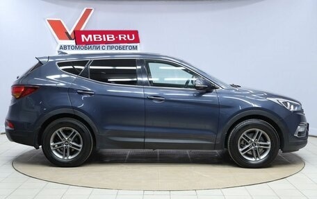 Hyundai Santa Fe III рестайлинг, 2018 год, 2 490 000 рублей, 4 фотография