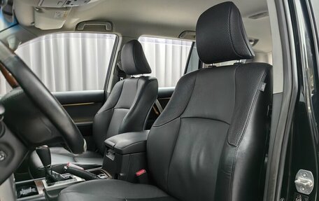 Toyota Land Cruiser Prado 150 рестайлинг 2, 2013 год, 2 499 000 рублей, 6 фотография