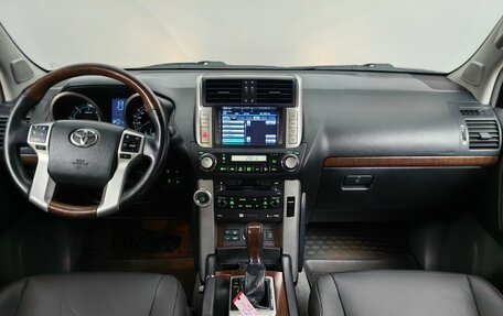 Toyota Land Cruiser Prado 150 рестайлинг 2, 2013 год, 2 499 000 рублей, 12 фотография
