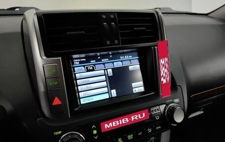 Toyota Land Cruiser Prado 150 рестайлинг 2, 2013 год, 2 499 000 рублей, 14 фотография