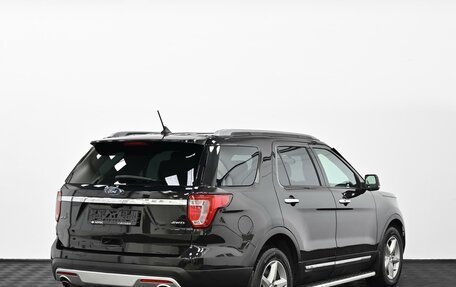 Ford Explorer VI, 2017 год, 1 965 000 рублей, 2 фотография