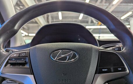 Hyundai Solaris II рестайлинг, 2019 год, 1 199 000 рублей, 14 фотография