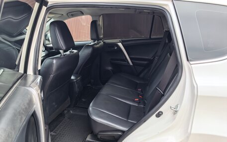 Toyota RAV4, 2018 год, 2 500 000 рублей, 10 фотография
