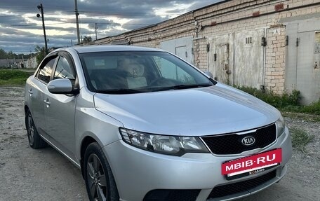 KIA Cerato III, 2010 год, 624 000 рублей, 2 фотография