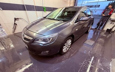 Opel Astra J, 2011 год, 556 000 рублей, 1 фотография