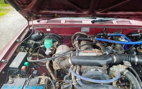 Toyota Hilux Surf III рестайлинг, 1993 год, 555 000 рублей, 10 фотография
