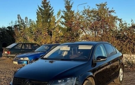 Volkswagen Passat B7, 2014 год, 949 000 рублей, 3 фотография