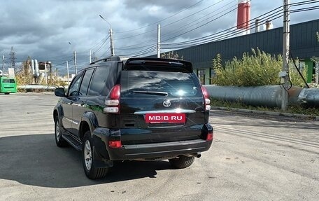 Toyota Land Cruiser Prado 120 рестайлинг, 2006 год, 1 900 000 рублей, 2 фотография