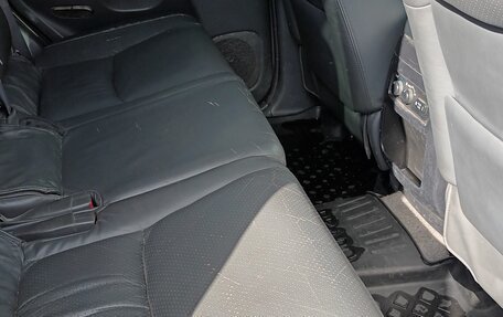 Toyota Land Cruiser Prado 120 рестайлинг, 2006 год, 1 900 000 рублей, 17 фотография