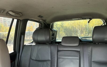 Toyota Land Cruiser Prado 120 рестайлинг, 2006 год, 1 900 000 рублей, 20 фотография