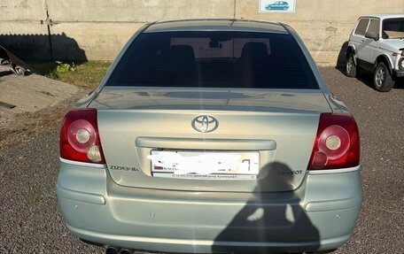 Toyota Avensis III рестайлинг, 2005 год, 690 000 рублей, 8 фотография