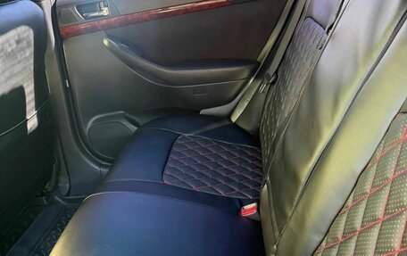Toyota Avensis III рестайлинг, 2005 год, 690 000 рублей, 9 фотография