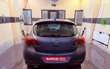 Opel Astra J, 2011 год, 556 000 рублей, 6 фотография