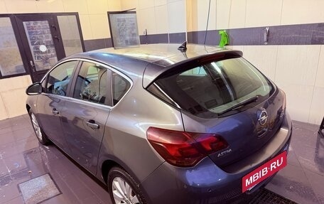 Opel Astra J, 2011 год, 556 000 рублей, 7 фотография