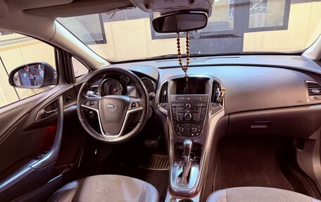 Opel Astra J, 2011 год, 556 000 рублей, 14 фотография