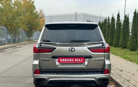 Lexus LX III, 2016 год, 5 850 000 рублей, 6 фотография