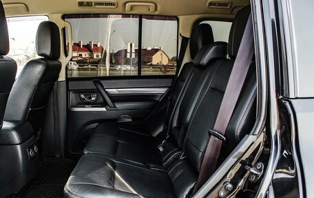 Mitsubishi Pajero IV, 2014 год, 2 400 000 рублей, 12 фотография