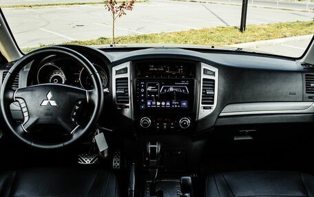 Mitsubishi Pajero IV, 2014 год, 2 400 000 рублей, 15 фотография