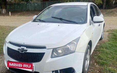 Chevrolet Cruze II, 2011 год, 500 000 рублей, 3 фотография