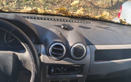 Renault Logan I, 2010 год, 180 000 рублей, 6 фотография