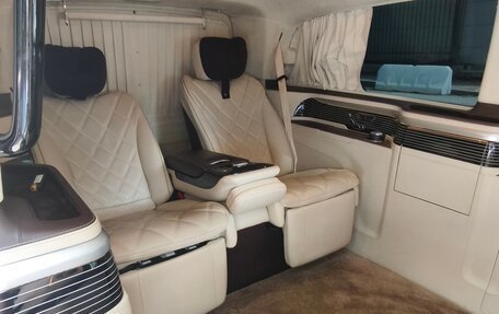 Mercedes-Benz V-Класс, 2021 год, 7 900 000 рублей, 5 фотография